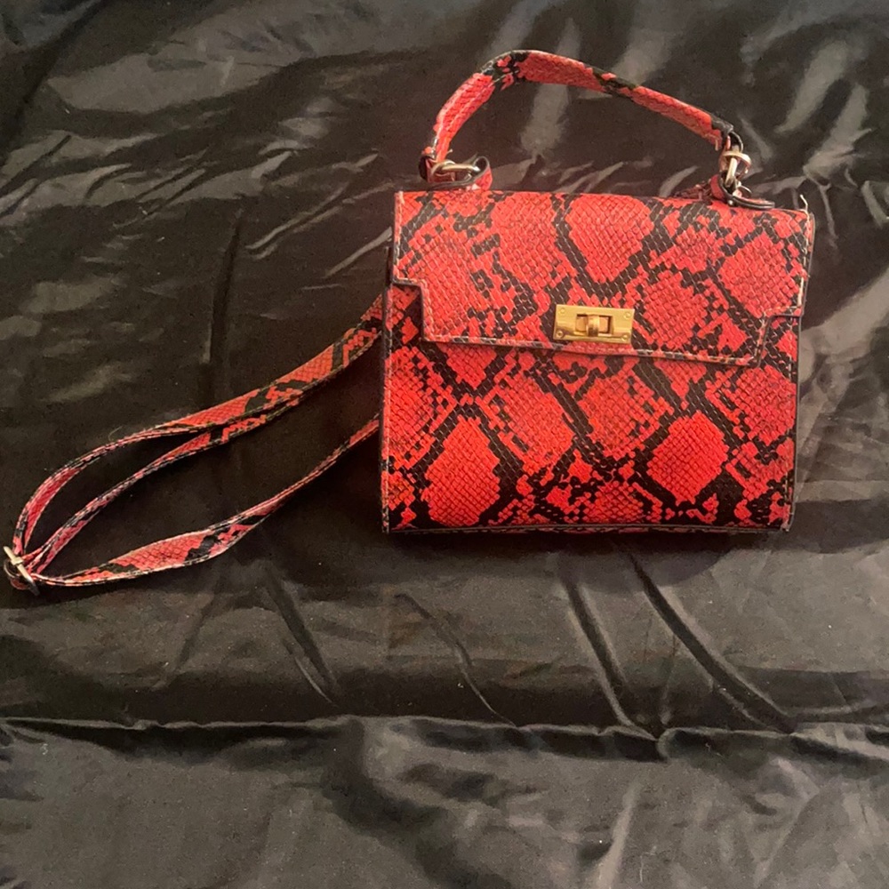 Used snakeskin crossbody purse from SHEIN.